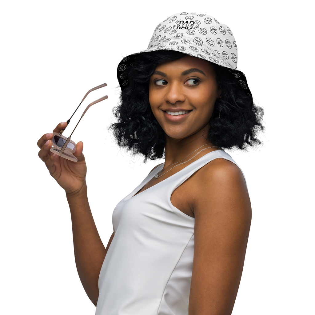 Smile Reversible bucket hat